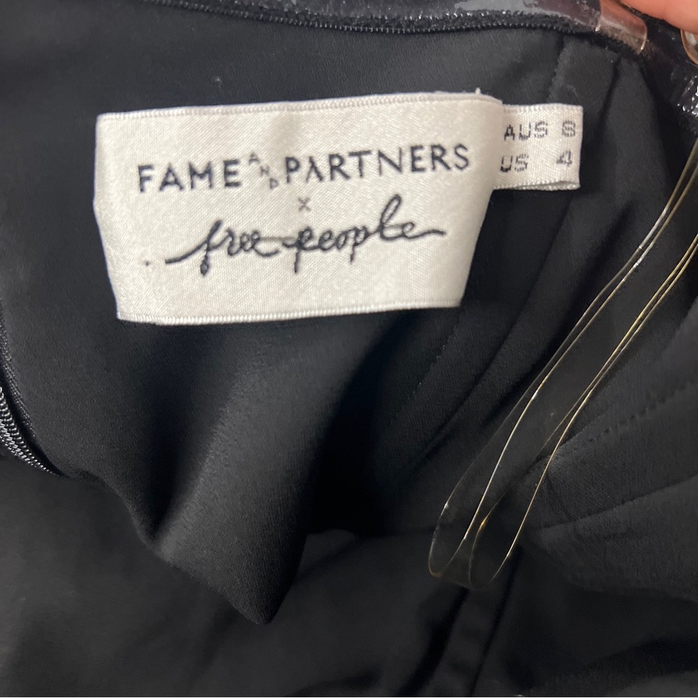 isabella Bubble Hem Mini Dress By Fame And Patners - Picture 7 of 12